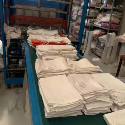 Ropa limpia y plegada