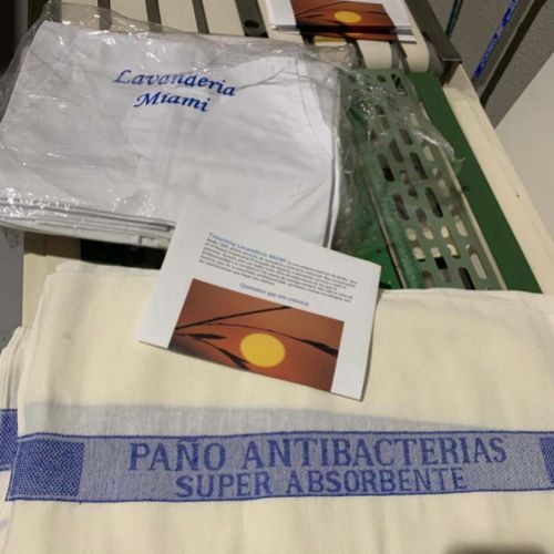 Paño antibacteriano preparado para su entrega